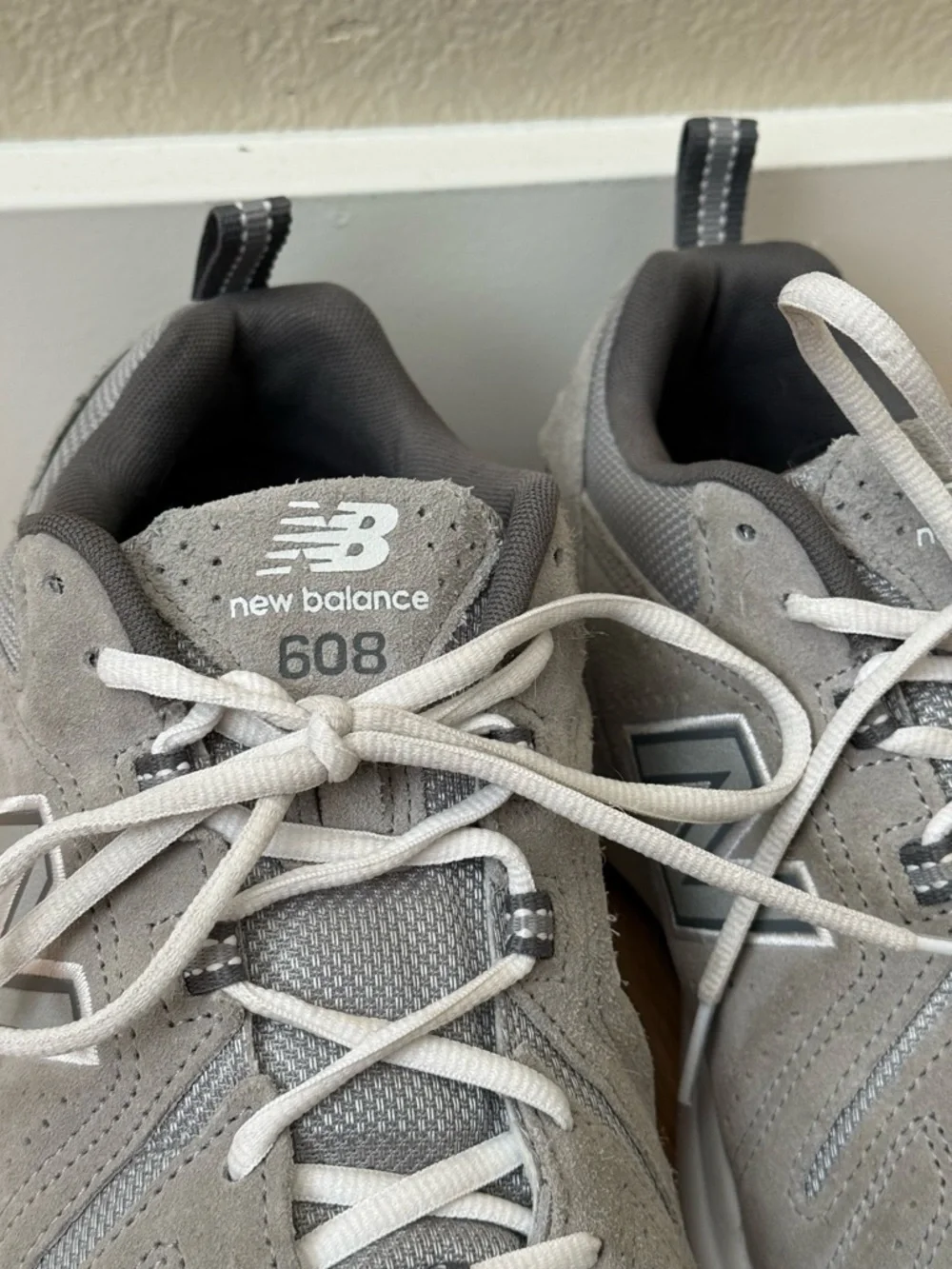 New Balance 608 v5 Grey Suede Sneakers Men’s Size 10 Extra Wide